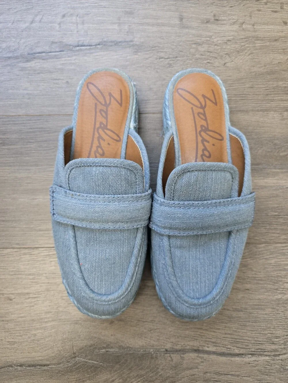 Zodiac Gizelle Platform Mule Flats Light Blue Denim Size 8